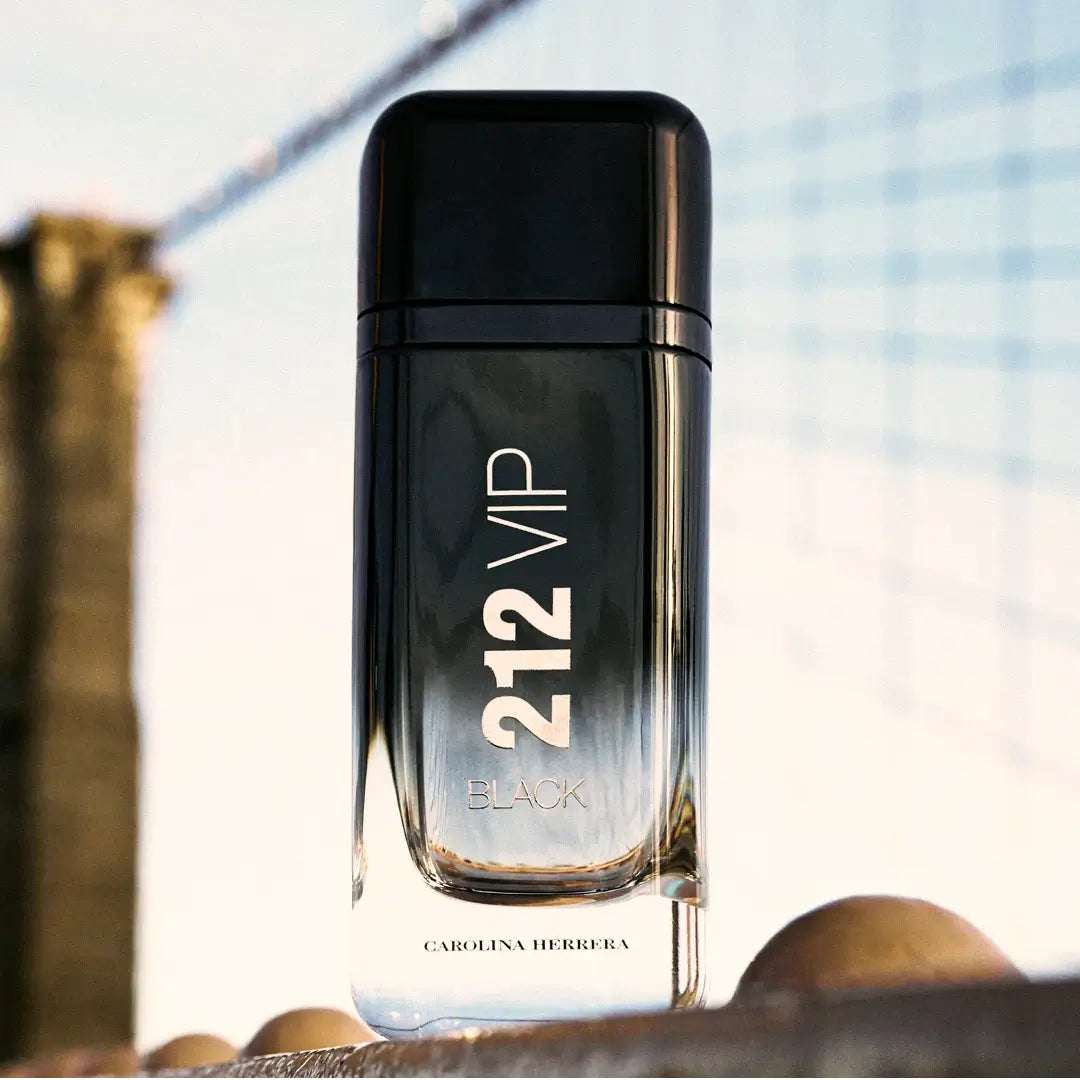 Perfume 212 Vip Black - Masculino Eau de Perfum - 100ml ( PROMOÇÃO )