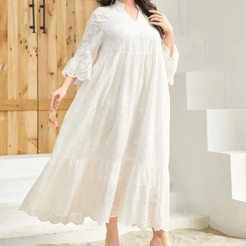 vestido-plus-size-branco-com-babado