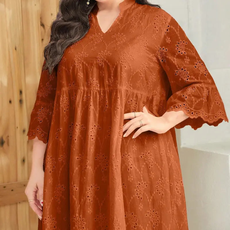 vestido-plus-size-laranja-com-babado