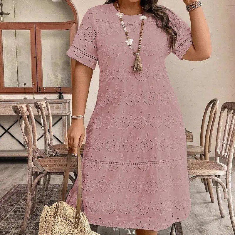 vestido-plus-size-rosa-manga-curta-caroline