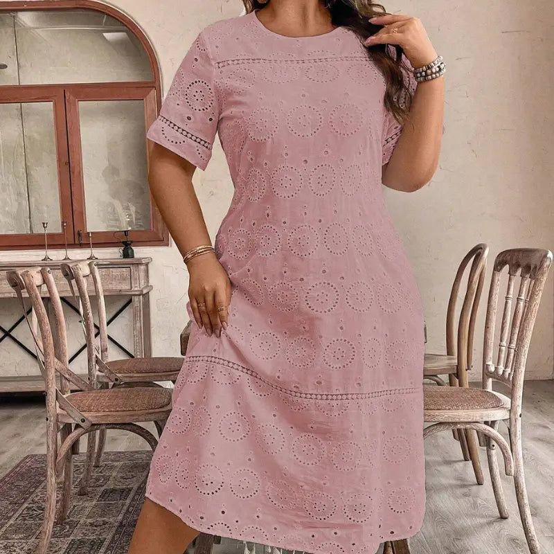 vestido-plus-size-rosa-manga-curta-caroline