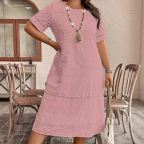 vestido-plus-size-rosa-manga-curta-caroline