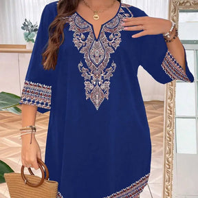 vestido-plus-size-com-decote-em-v-aurora-azul